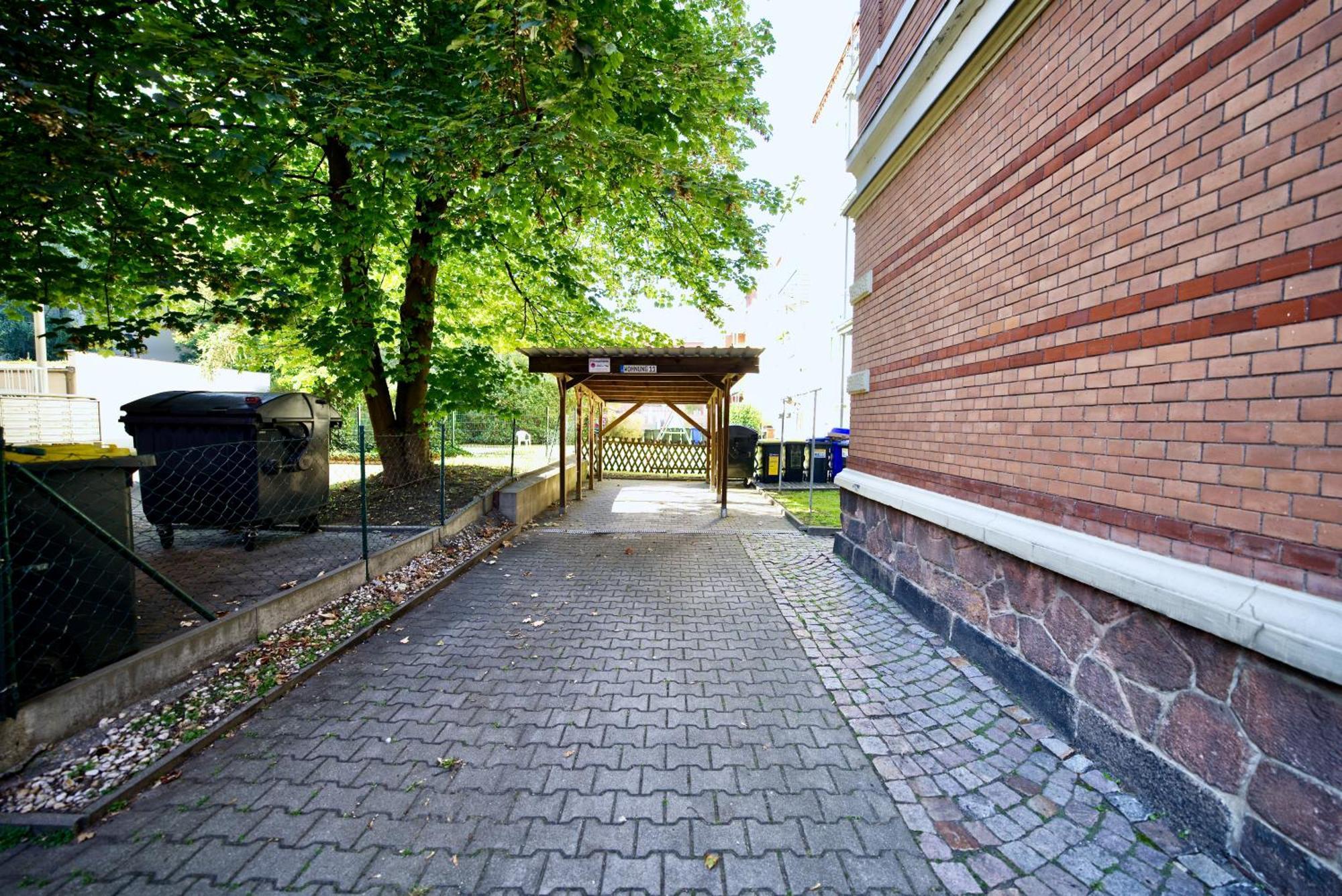 צוויקאו Edler Wohnraum Noble Stadtoase Mit Boxspringbett, Kaffeevollautomat & Parkplatz מראה חיצוני תמונה