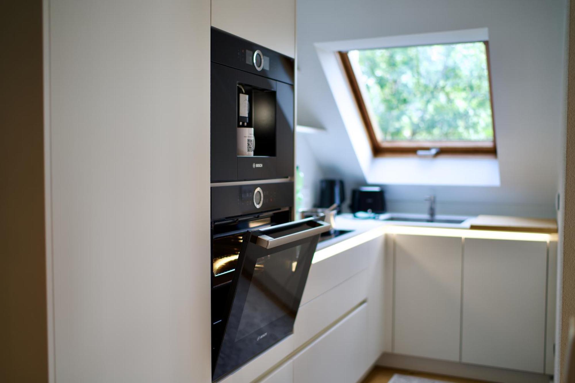 צוויקאו Edler Wohnraum Noble Stadtoase Mit Boxspringbett, Kaffeevollautomat & Parkplatz מראה חיצוני תמונה