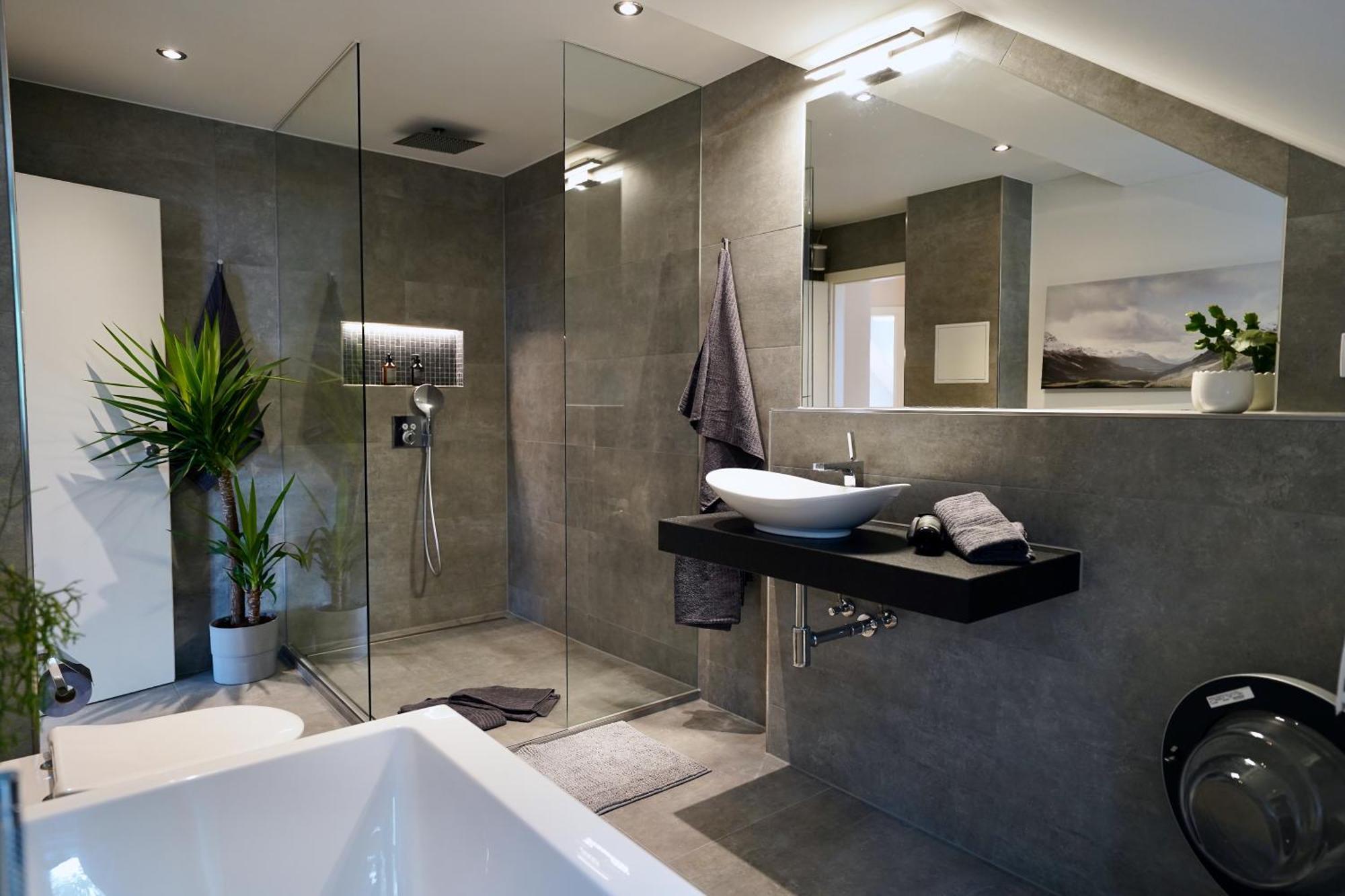 צוויקאו Edler Wohnraum Noble Stadtoase Mit Boxspringbett, Kaffeevollautomat & Parkplatz מראה חיצוני תמונה
